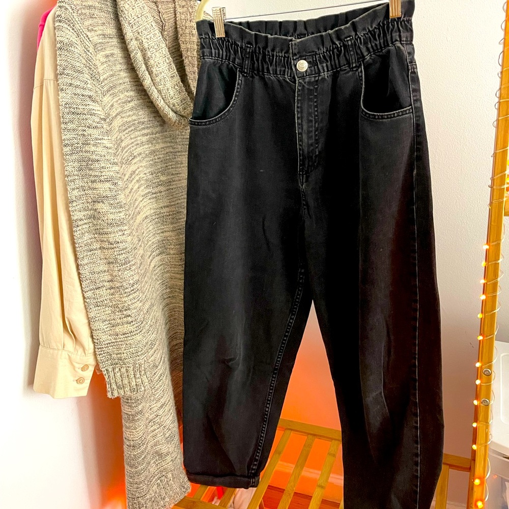Zara jeans.